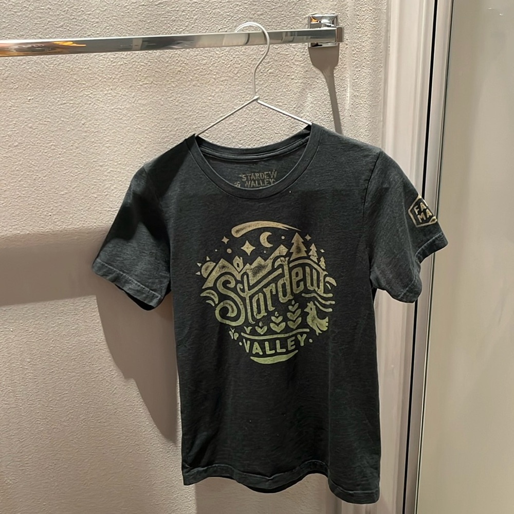 Stardew Valley Game Shirt Small
